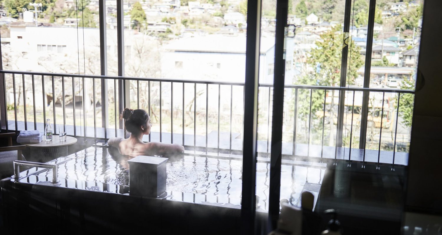 Premier suite onsen with model_3