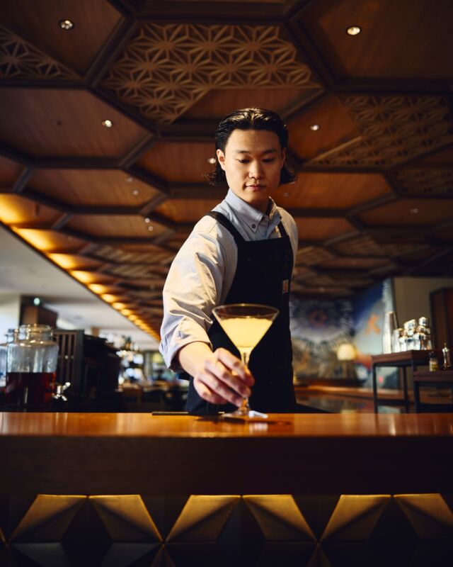 その日の気分に合わせていつでも“お気に入り”と出会える場所🍸
旅先の夜に、特別な一杯を🥂✨

Discover your favorite drink, anytime, according to your mood🍸
A special drink for your evening away🥂✨
------
#hotelindigohakonegora 
#hotelindigo #ihghotels 
#hakone #gora #onsen #hotelbar
#温泉旅行 #箱根 #記念日 #記念日旅行