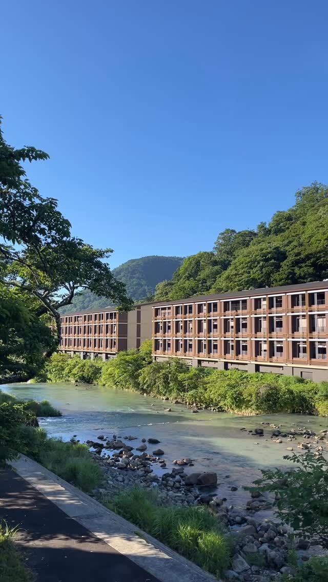 箱根で過ごす、癒しの温泉旅 🚗🌿
湯けむりに包まれて、心ほどけるひととき。
客室温泉、足湯、家族やカップルでも楽めるサーマルスプリング。♨
思い思いの過ごし方で、心も体も温まる至福の時間を✨
 
♨️ Hakone Onsen Time! 🌿✨
Steam, soak, smile—repeat. 💕
Who’s ready to dip in? 👙🍶
——
#hotelindigohakonegora
#hotelindigo #ihghotels
#hakone #gora #onsen
#箱根 #温泉旅行 #強羅 #足湯