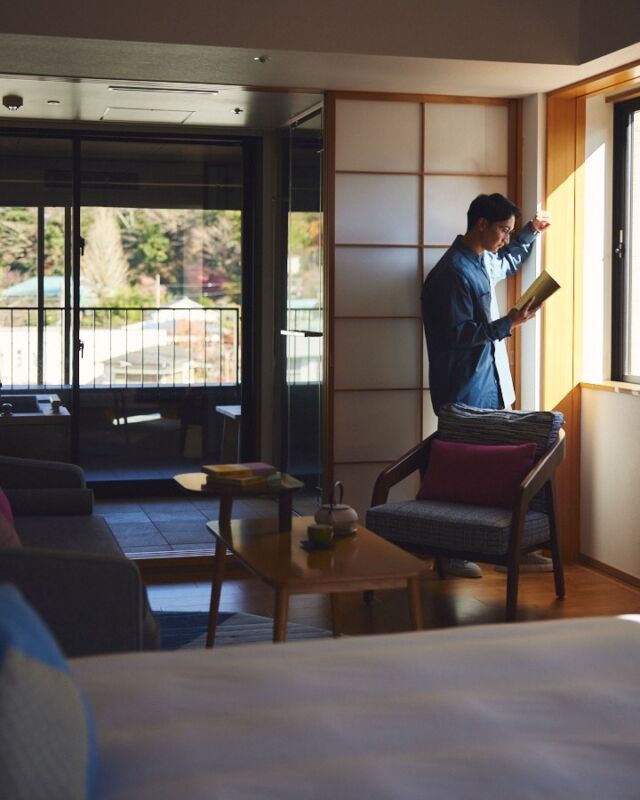自分に戻る安らぎの隠れ家。
自然とアートに癒されながら、心のままに過ごす休日を。

A hideaway that stokes your curiosity. 
Spend a peaceful holiday embraced by nature and art, just as your heart desires.
------
#hotelindigohakonegora 
#箱根 #温泉旅行 #art #アート
