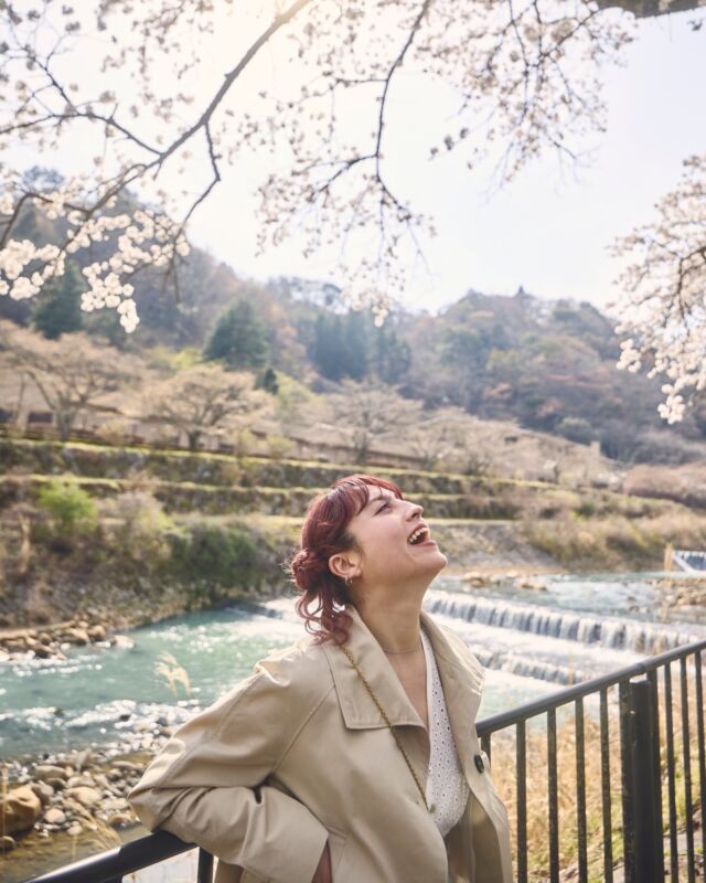 まもなく開花？🌸
早川沿いには約120本のソメイヨシノが並び、
ふくらんだ蕾がもうすぐ花開きそうです。

👉 春の箱根旅の参考に、ぜひ保存しておいてください

Blooming soon? 🌸
Around 120 Somei Yoshino cherry trees line the Hayakawa riverside
Buds are swelling, ready to bloom any day ✨

👉 Save this for your spring trip to Hakone
------
#hotelindigohakonegora 
#hakone #sakura #宮城野早川堤の桜